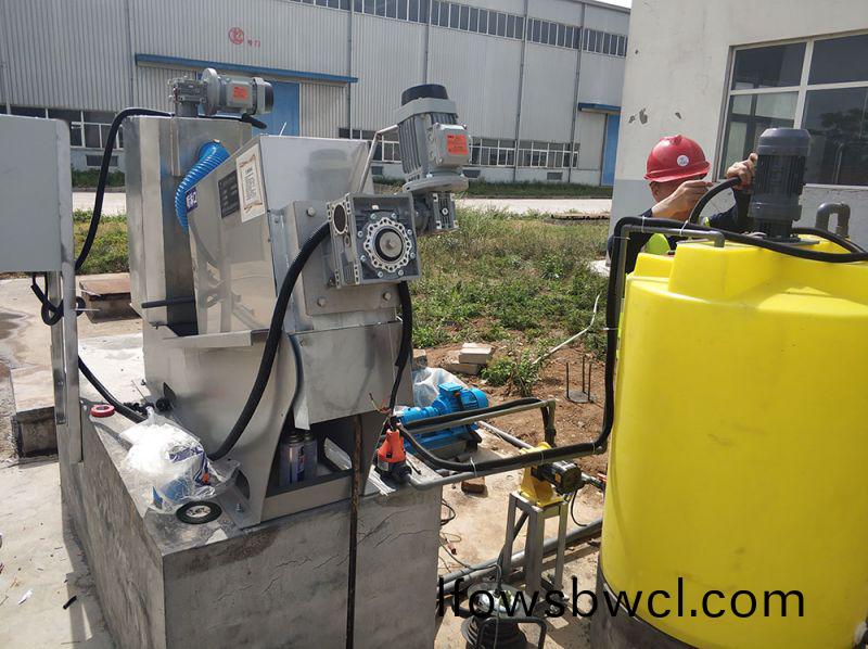 龍(long)輝(hui)汚泥(ni)脫水