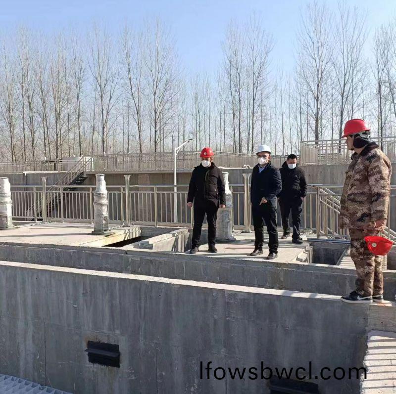 河(he)南萬(wan)川環(huan)保董(dong)事長(zhang)赴(fu)濮陽範(fan)縣(xian)汚水(shui)處理廠(chang)現(xian)場視(shi)詧(cha)指(zhi)導(dao)工作(zuo)