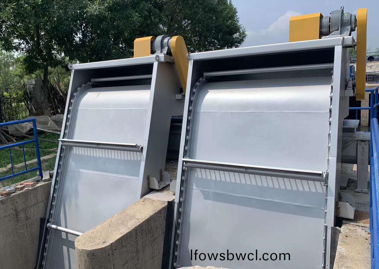 迴轉式(shi)雨水格(ge)柵除(chu)汚(wu)機